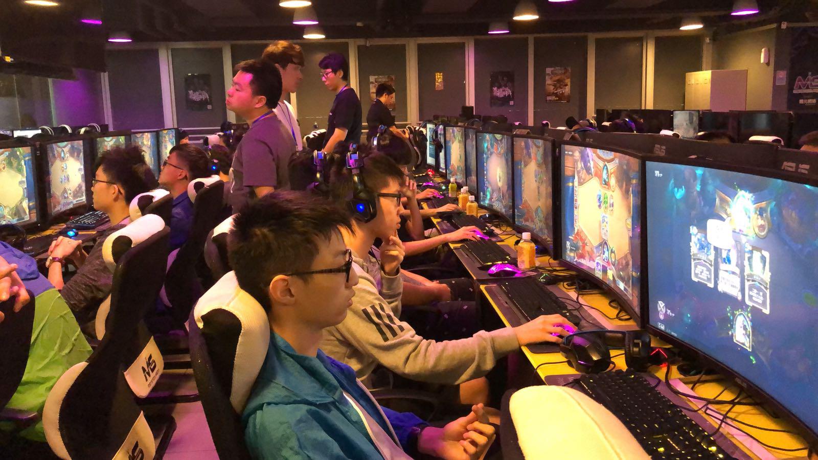 通过这种严 通过这种严