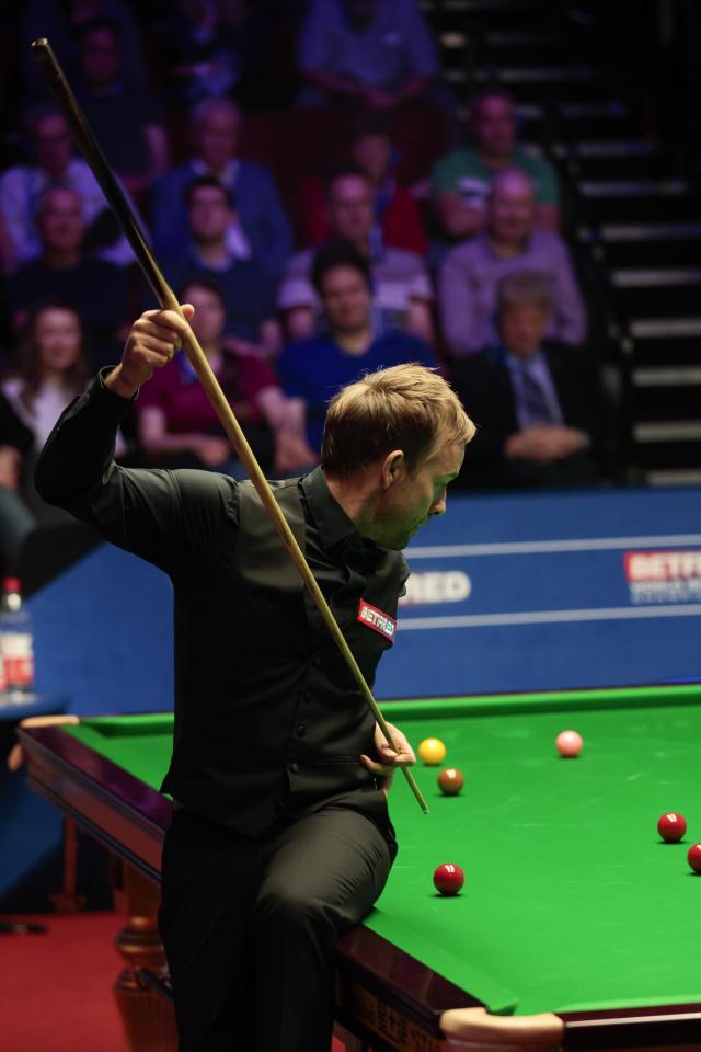 在客场拿下 在客场拿下